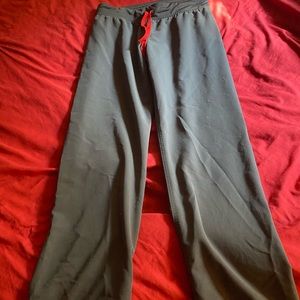 S Charcoal Figs Livingston scrub pants